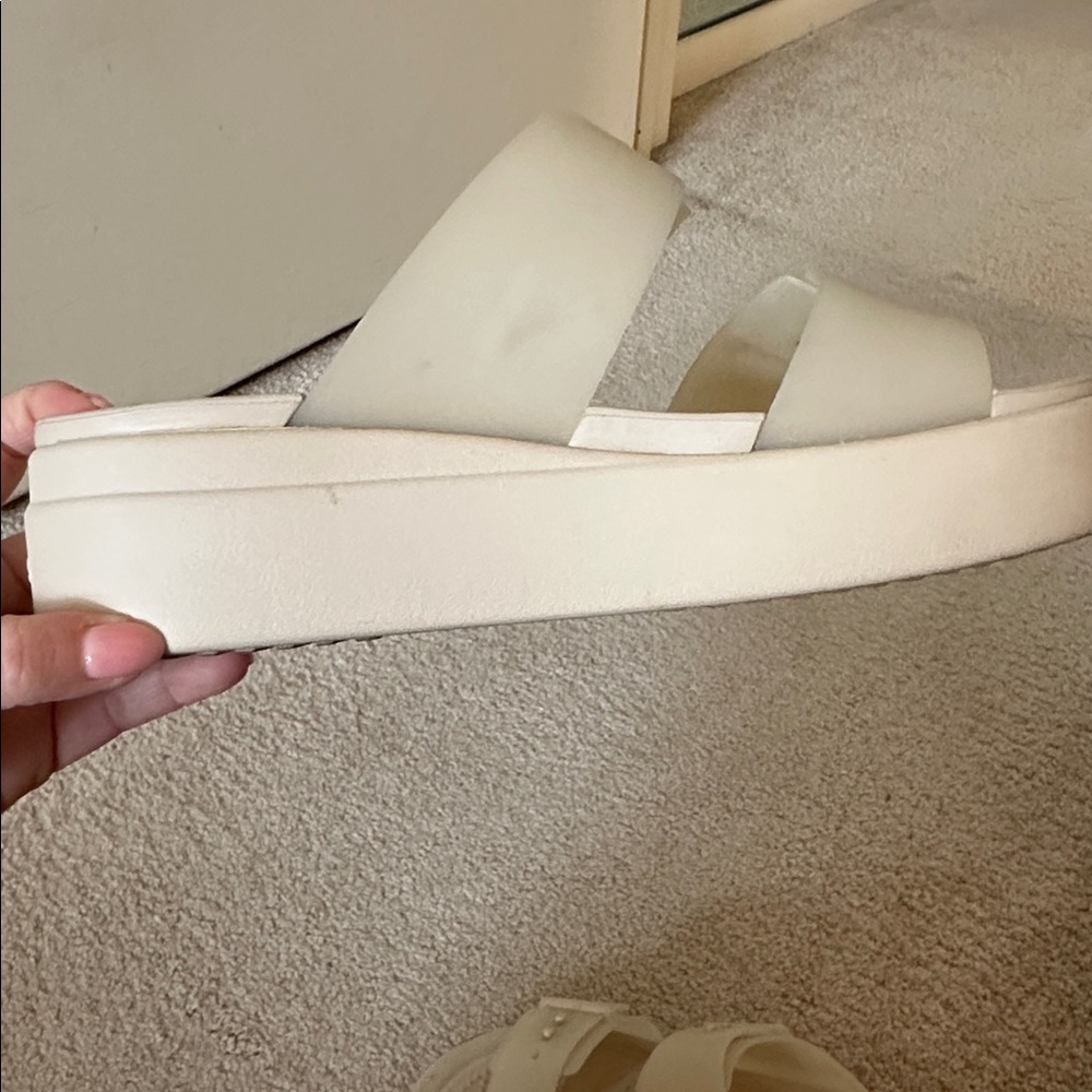 Crocs Brooklyn Buckle Low Wedge - Picture 5 of 8